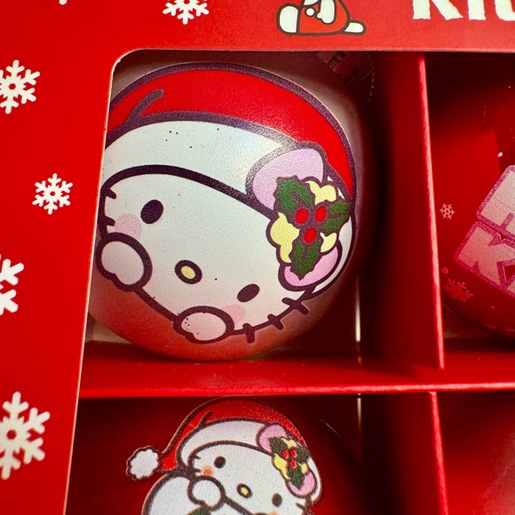 NWT. Disney Primark ornament set of 4 Hello Kitty - Picture 2 of 11